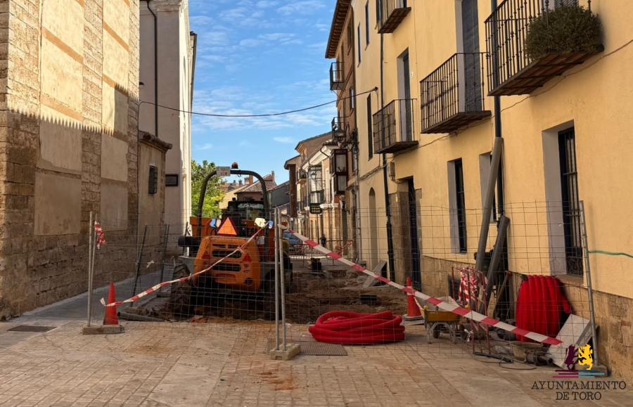 Comienzan las obras para completar la renovaci&oacute;n de la plaza de Santa Marina hasta la calle Santa Ana