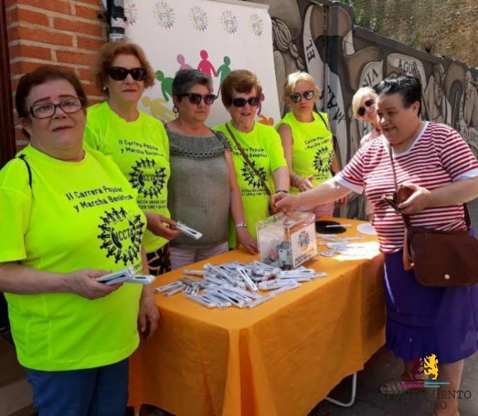 El colectivo UCCTA realiza una campa&ntilde;a informativa sobre la prevenci&oacute;n solar en verano