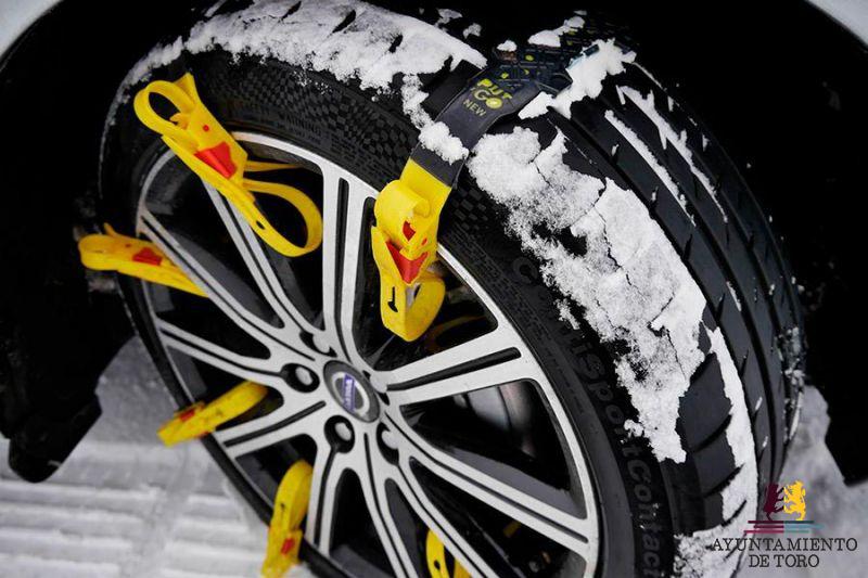 Si no sabes colocar las cadenas en tu coche la Jefatura de Tr&aacute;fico en Zamora te ense&ntilde;a en Toro el d&iacute;a 14