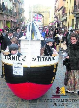 Concursos, desfiles y bodas, platos fuertes de las fiestas de carnaval