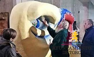 Toro: arte enmascarado