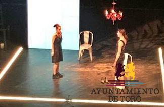 Bernarda Alba entusiasma en el Latorre