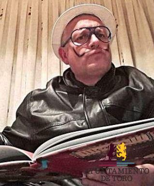 Toresanos celebran desde el confinamiento el D&iacute;a del Padre con un cuentacuentos y poes&iacute;as