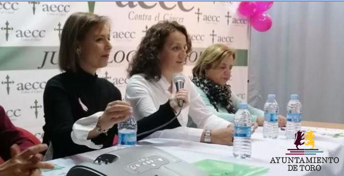 Una empresa toresana dona mil mascarillas que la AECC distribuir&aacute; entre enfermos