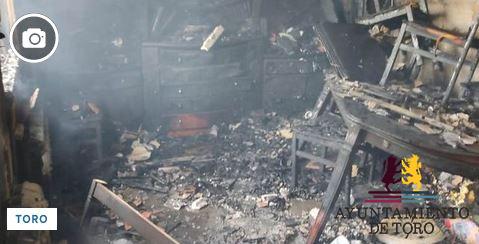Duelo en Toro por la muerte de un matrimonio en el incendio que calcin&oacute; su vivienda