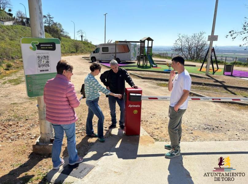 El Ayuntamiento de Toro mejora su &aacute;rea de autocaravanas inteligente