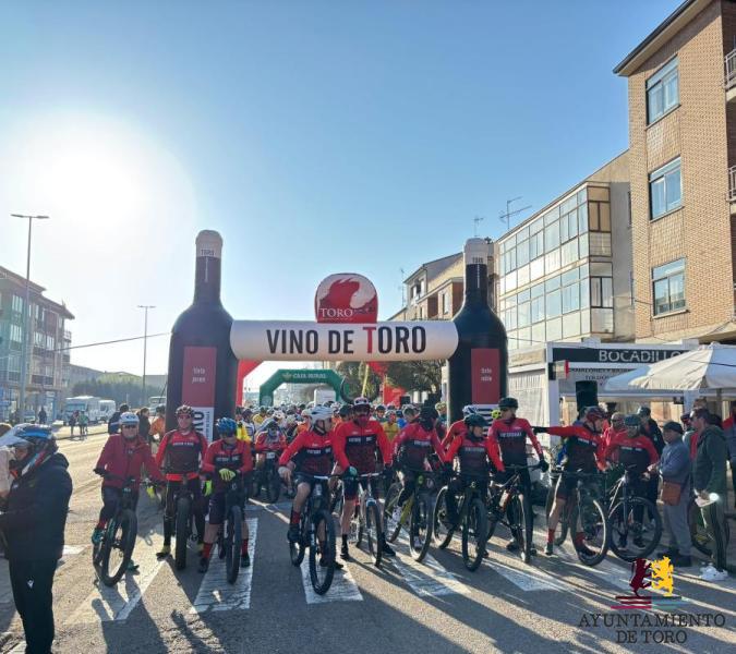 Nuevo &eacute;xito de la Marcha BTT Vintorobike